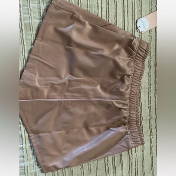 Blashe shorts faux leather nude elastic waist New - Picture 8 of 10